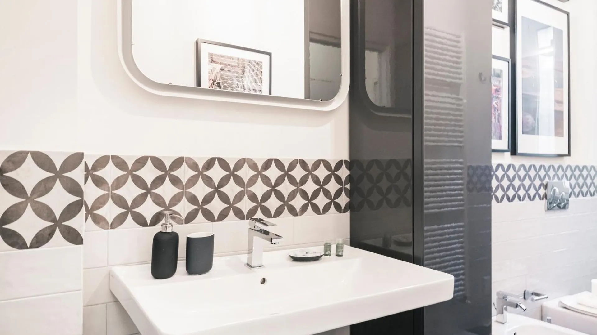 Easylife - Elegante Bilocale Con Terrazzo Apartment Milan